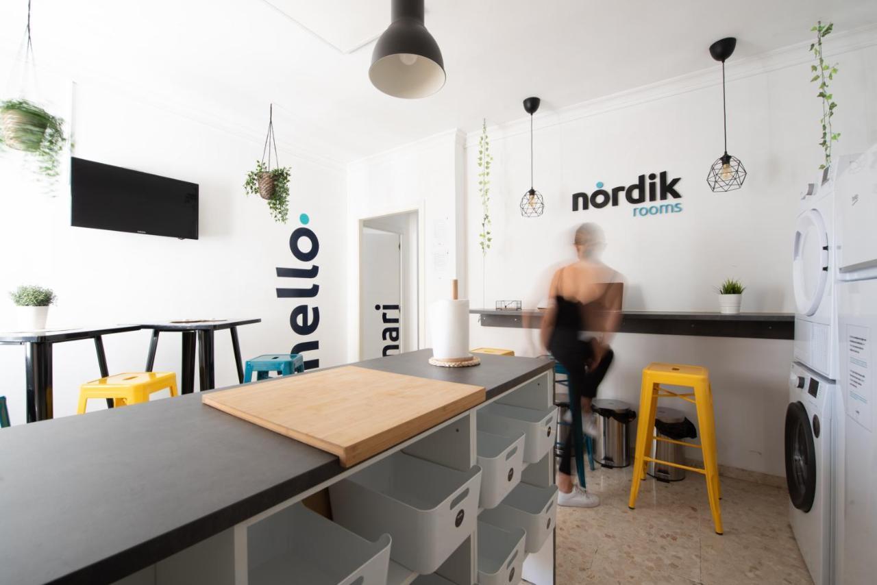Nordik Rooms Urban - Trinidad "Copenhague" Малага Екстериор снимка
